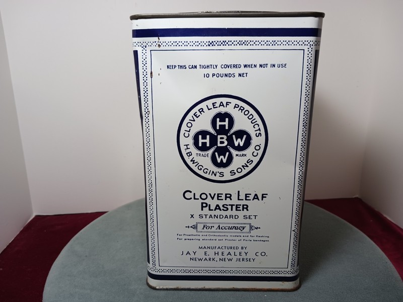 VTG H.B. WIGGIN'S & SONS CO. CLOVER LEAF PLASTER 1O LB. EMPTY TIN