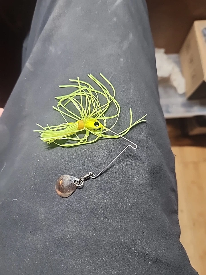 LOT OF 5 Strike King Spinnerbaits Mixed Colors Excellent Condition - Image 3 of 4