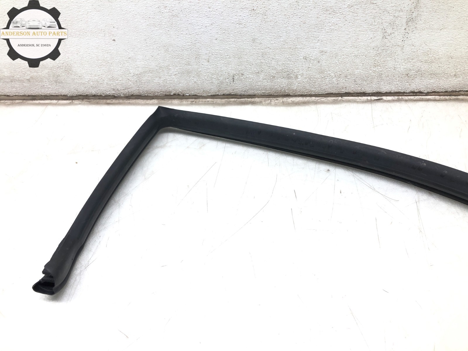 2008-2019 MASERATI GRANTURISMO M145 LEFT DRIVER SIDE DOOR WEATHERSTRIP SEAL SET