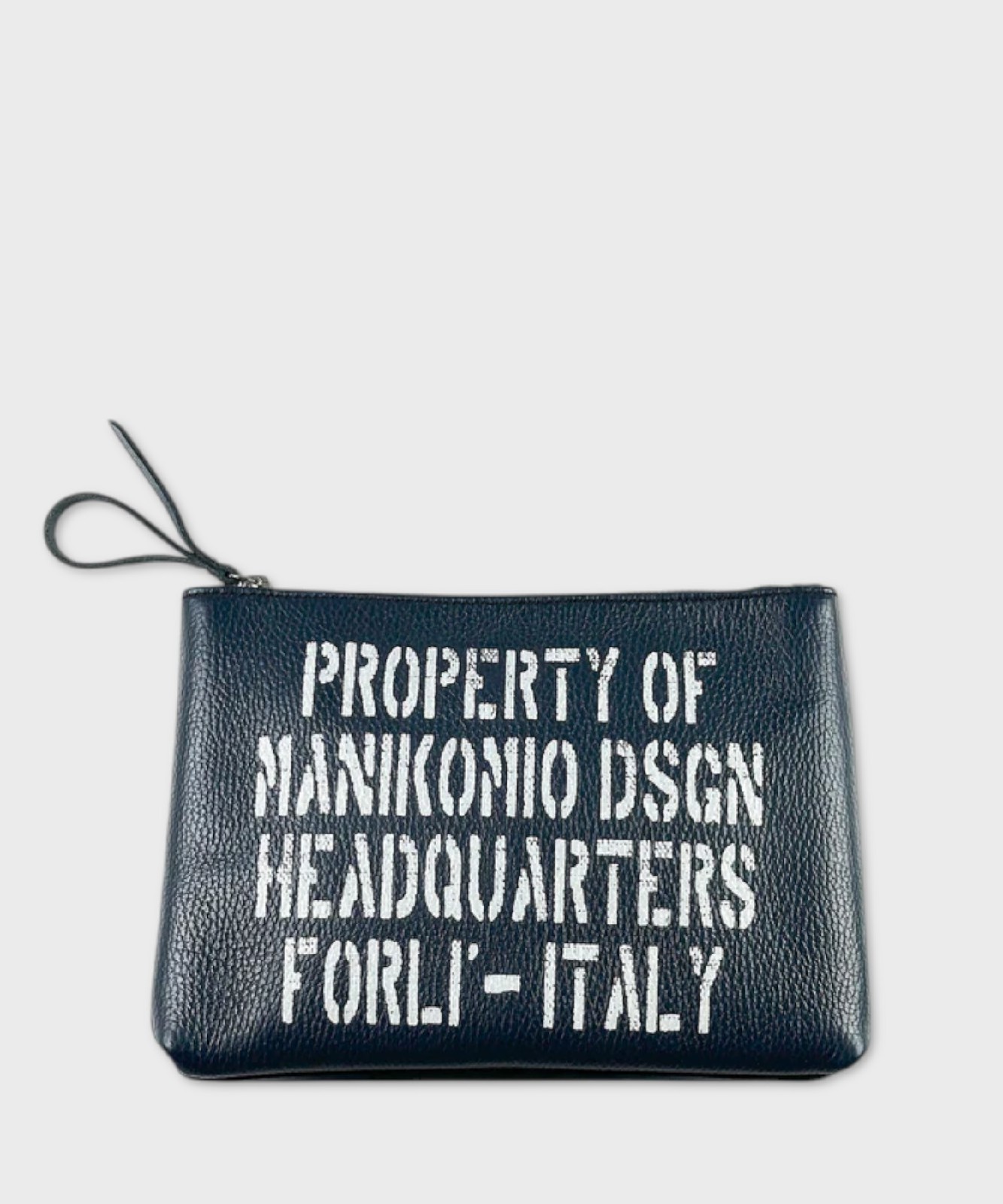 Клатч Manikomio Dsgn предназначен для ухода за кожей лица в сочетании с клатчем marineblau CLUMPM12 17890₽