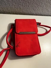 mundi nubie phone mate plus xbody wristlet, has staining can come off  (1)