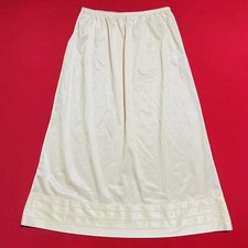 MEL-LIN ... Vintage 26   Nylon Half Slip ... Ivory ... Size M ... NEW