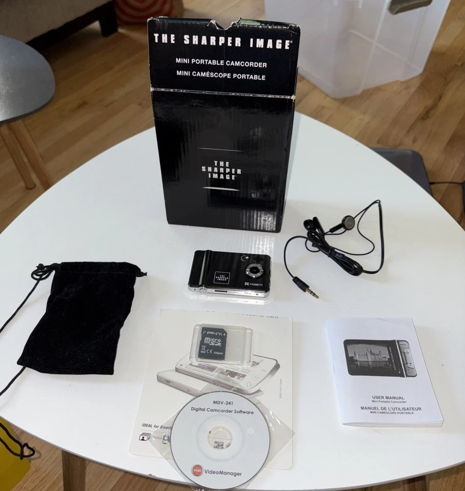 The Sharper Image Mini Portable camcorder Travel Size lightweight - Image 2 of 4