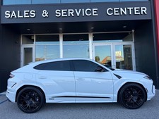 2025 Lamborghini Urus SE