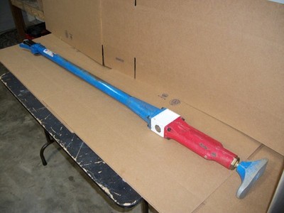 RELIABLE EQUIPMENT HYDRAULIC POLE TAMPER 70 INCHS LONG