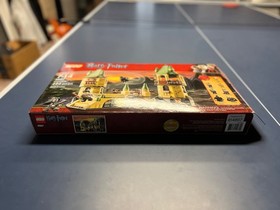 Lego 4867 Harry Potter Hogwarts Castle Complete with Instructions 2011