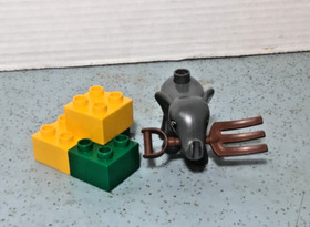 2011 LEGO DUPLO SET# 6136-MY FIRST ZOO 61Pcs 2FIGS  FREESTYLE  NO BOX