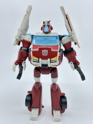 Ratchet Animated Transformers (Deluxe Class)