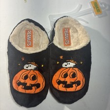 Peanuts Snoopy Halloween Slippers Women s Small Black Pumpkin Plush Faux Fur NWT