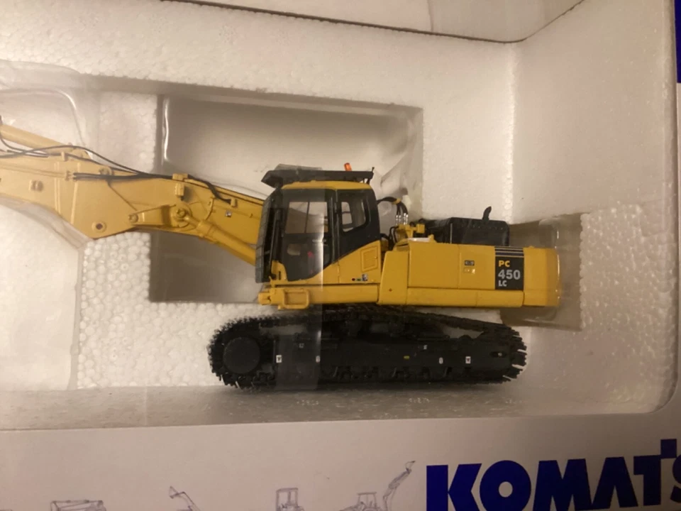Universal Hobbies 1/50 Scale Komatsu PC450LCD THE EXPERTS LINE UH8004 # - Image 2 of 4