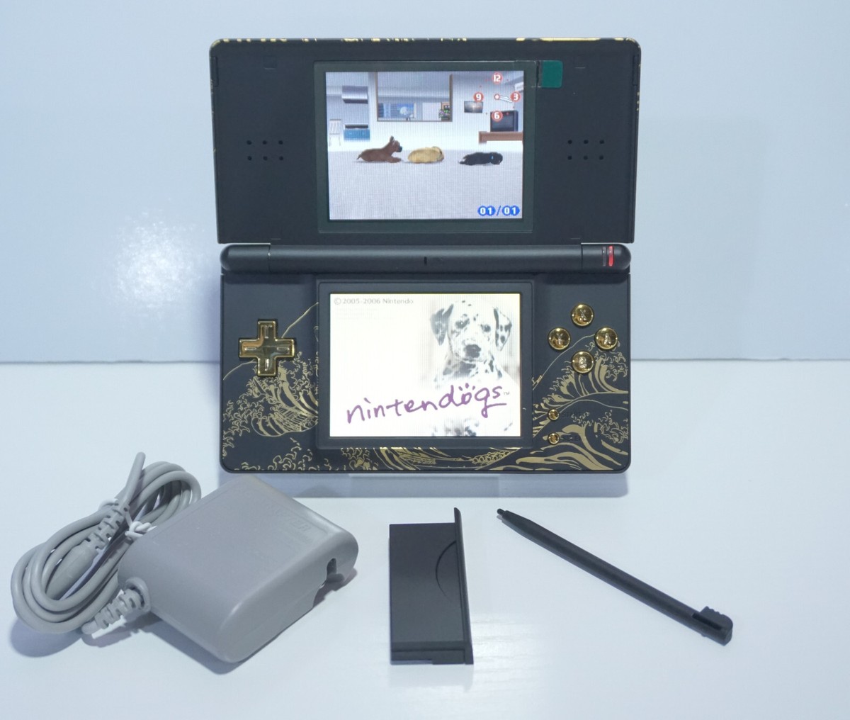 ニンテンドーDS ライト Nintendo DS Lite Original Metallic Silver with Accessories