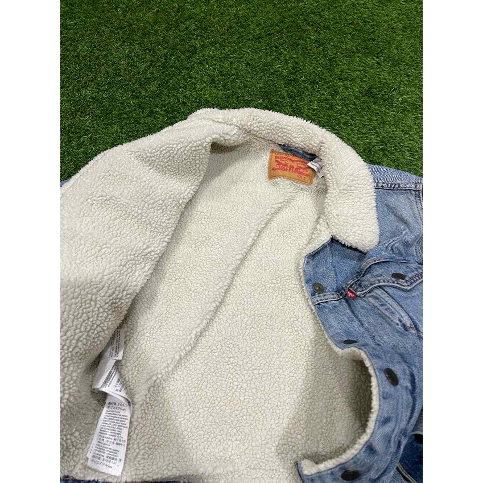 Levis Denim Jacket - image 4