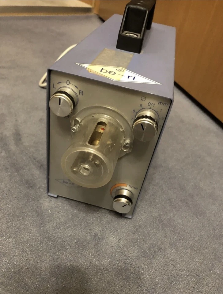 Schirm Geflechtschneidemaschine Beri Be-ri kompakt 220 Volt Regulierung in mm