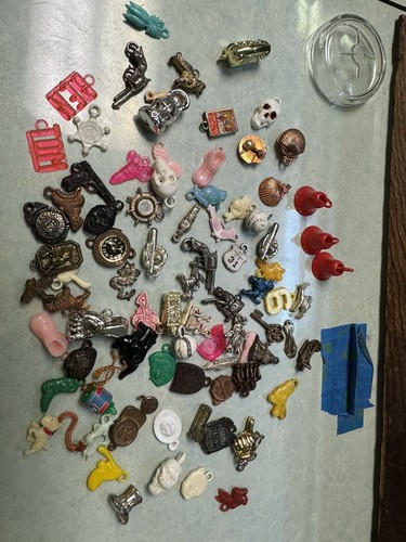170+ Charms & Vintage Jughead Felt Beanie Cap Cracker Jack & Many Other Charms - Picture 7 of 10