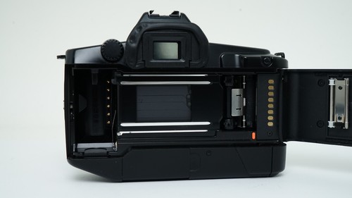 Canon EOS 650 Spiegelreflexkamera mit Canon Zoom Lens EF 28-80mm 1:3.5-6.7 IV - Bild 11 von 22