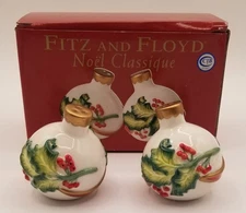 NIB 2004 Fitz And Floyd Noel Classique Salt Pepper Shakers Christmas Holly
