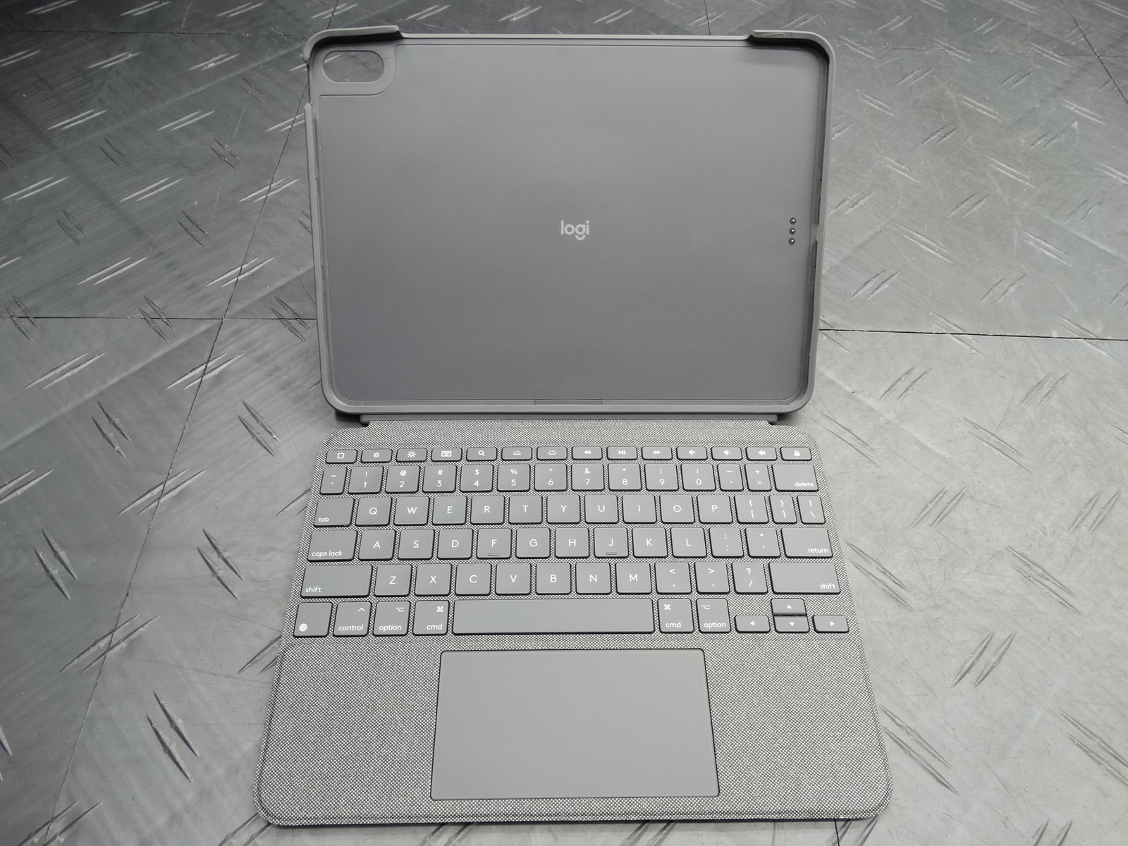 Logitech YU0048 Combo Touch Keyboard Folio with Trackpad for iPad YU0048