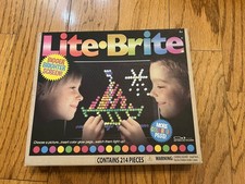 Lite-Brite Ultimate Classic Retro New Brighter Screen Vintage Toy Game 214 PCS