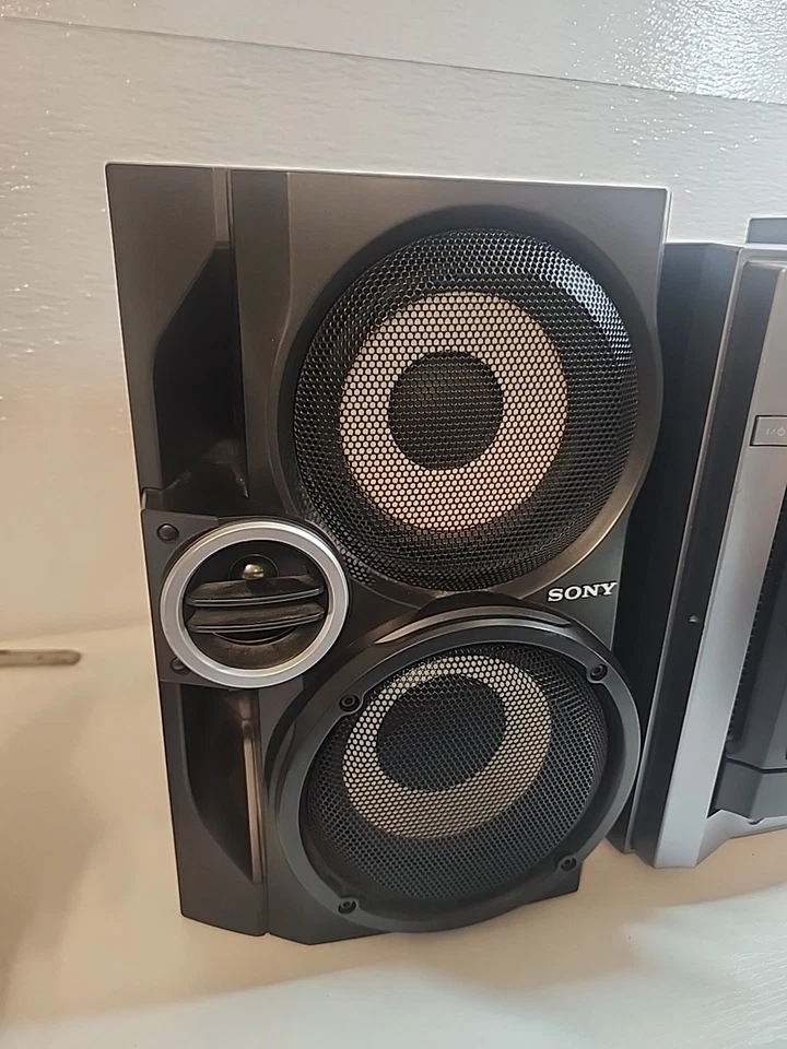 Sony HDC-EC78P Mini Hi-Fi Component System CD Player AM FM Radio WONT PLAY CD'S - Image 3 of 4