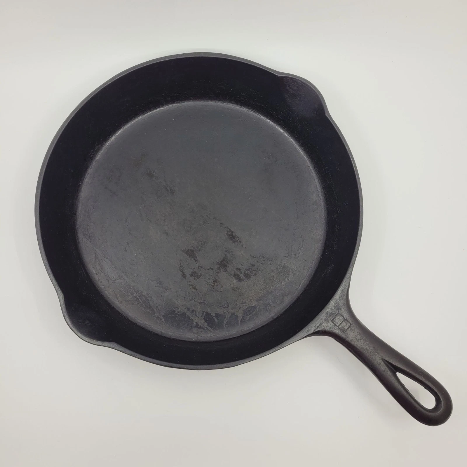 Vintage Griswold No. 8 #8 Small Logo 704 G Cast Iron Skillet