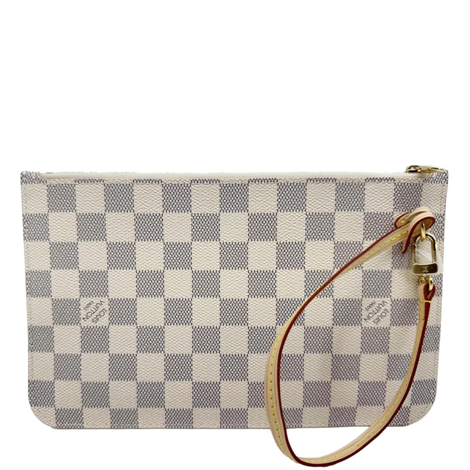 Muñequera Louis Vuitton Neverfull Damier Azur Pochette blanca