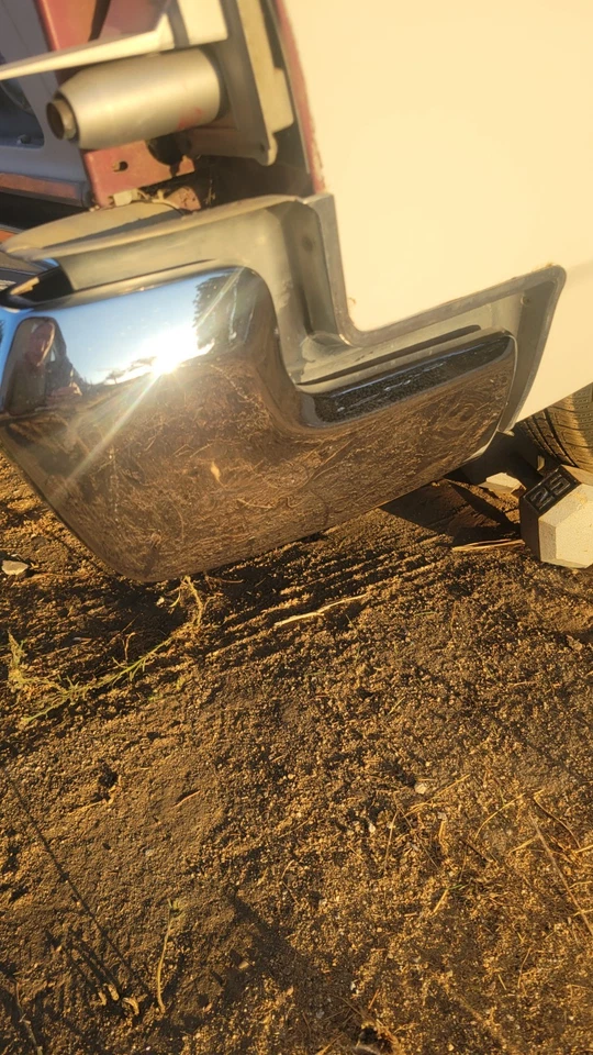 Lincoln Continental Mark III 1971 parachoques delantero Foto 2 de 4