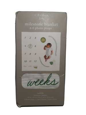 CR Gibson Monthly Milestone Blanket & 6 Photo Props,  40'' x 40 in, Green Nature