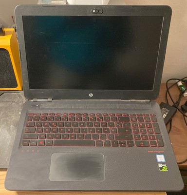 OMEN by HP Laptop case 15,6 i5 6300HQ CPU 2.30 GHz NVIDIA GeForce GTX 960M