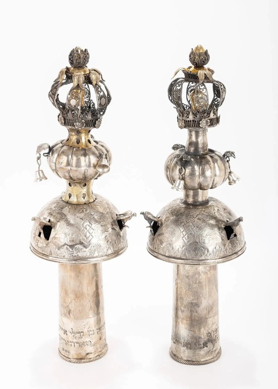 A PAIR OF EARLY AND LARGE SILVER TORAH FINIALS. Zolotonosha, Ukraine , c. 1860.