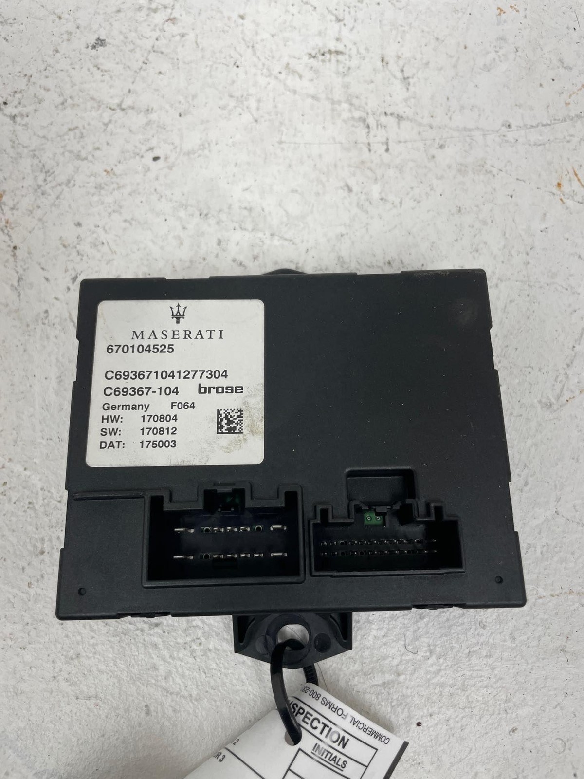 2017-2022 MASERATI LEVANTE POWER LIFT TAIL GATE CONTROL MODULE UNIT 670104525
