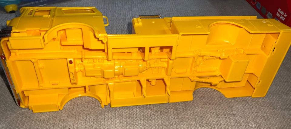 Mack Fire Truck Maquette Snap-Tite Monogram Ref 1214