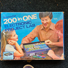 Science Fair 200-in-1 Electronic Project Lab Kit 1975 Cat No. 28-249