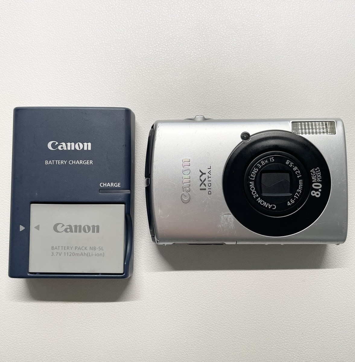 カメラ Canon IXY DIGITAL 8.0メガピクセル コンパクトデジタルカメラ