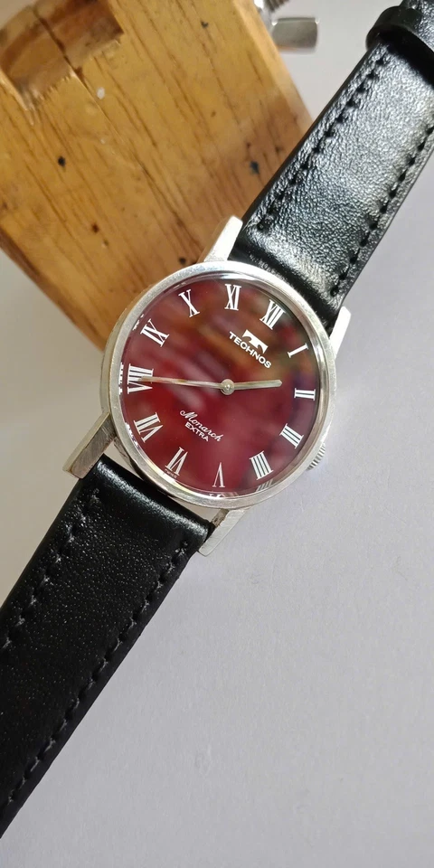 RED STONE DIAL of TECHNOS Monarch Extra 17jewels, manual Winding For Men! - Image 3 of 4