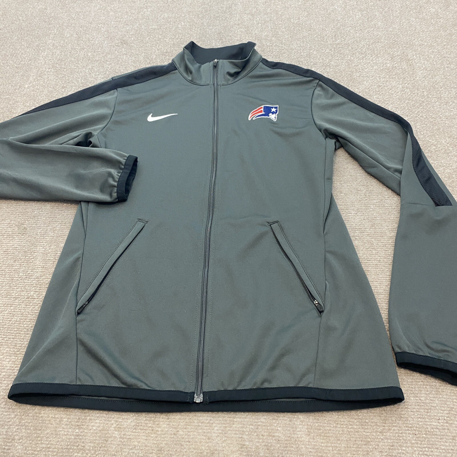 SACAI X NIKE Giacca New England Patriots Nike donna piccola full zip leggera dri fit