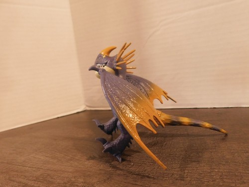 How to Train Your Dragon Hidden World Deadly Nadder Figure - Purple Stormfly - Picture 2 of 2