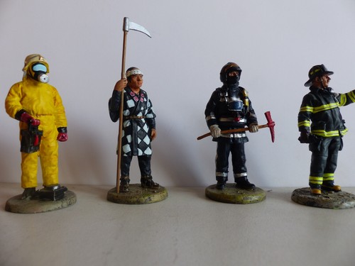 Lot 22 figurines en plomb Sapeur Pompier / Fireman Collection Atlas - Collection