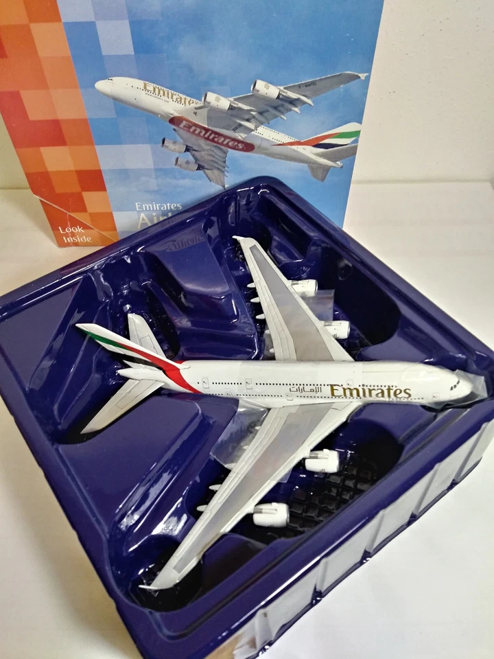 Gemini Jets 1:400 Emirates First A380-800 A6-EDA – Delivery Aircraft – Rare Mint - Immagine 4 di 4