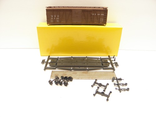 ACCURAL #4405- 40' OB BOXCAR ACERO PUERTA LECTURA - RDG #5621 - ESCALA HO-KIT | Zustand: New