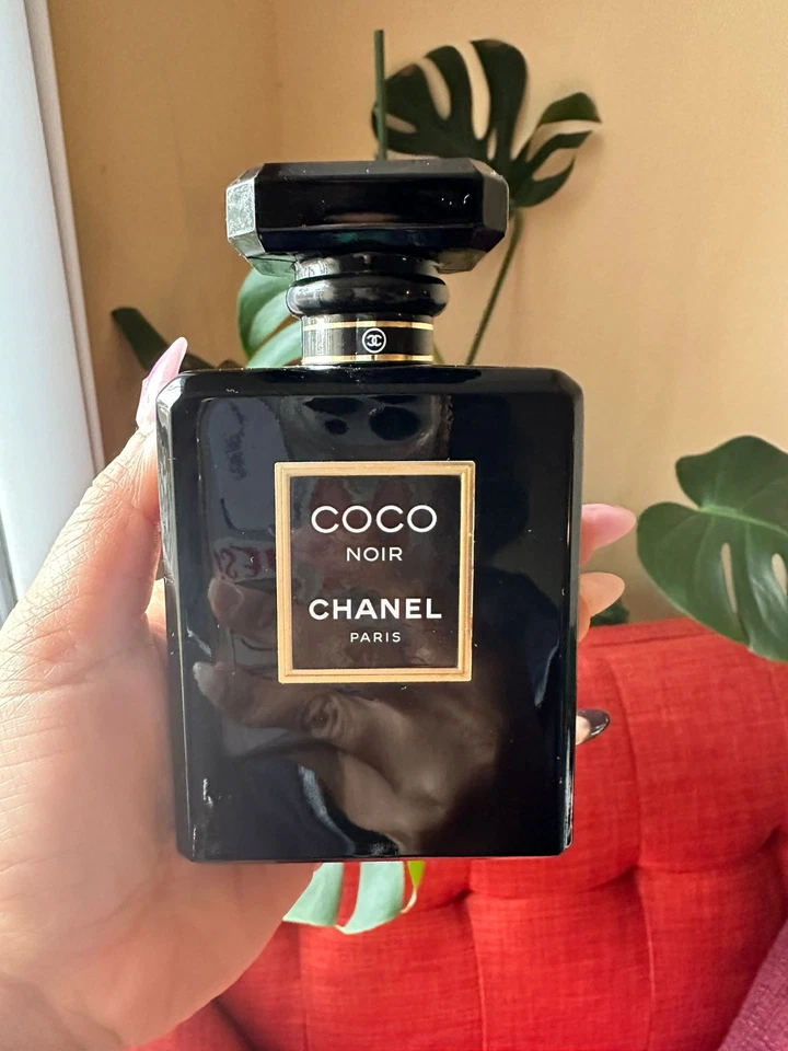 Auténtico perfume Chanel Coco Noir, 3,4 FL. OZ. Foto 3 de 4
