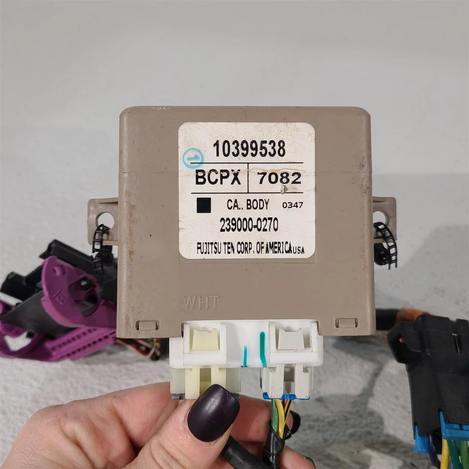 05-13 Corvette C6 司机动力座椅安全带带模块 Aa7411 — 第 3/4 张图片