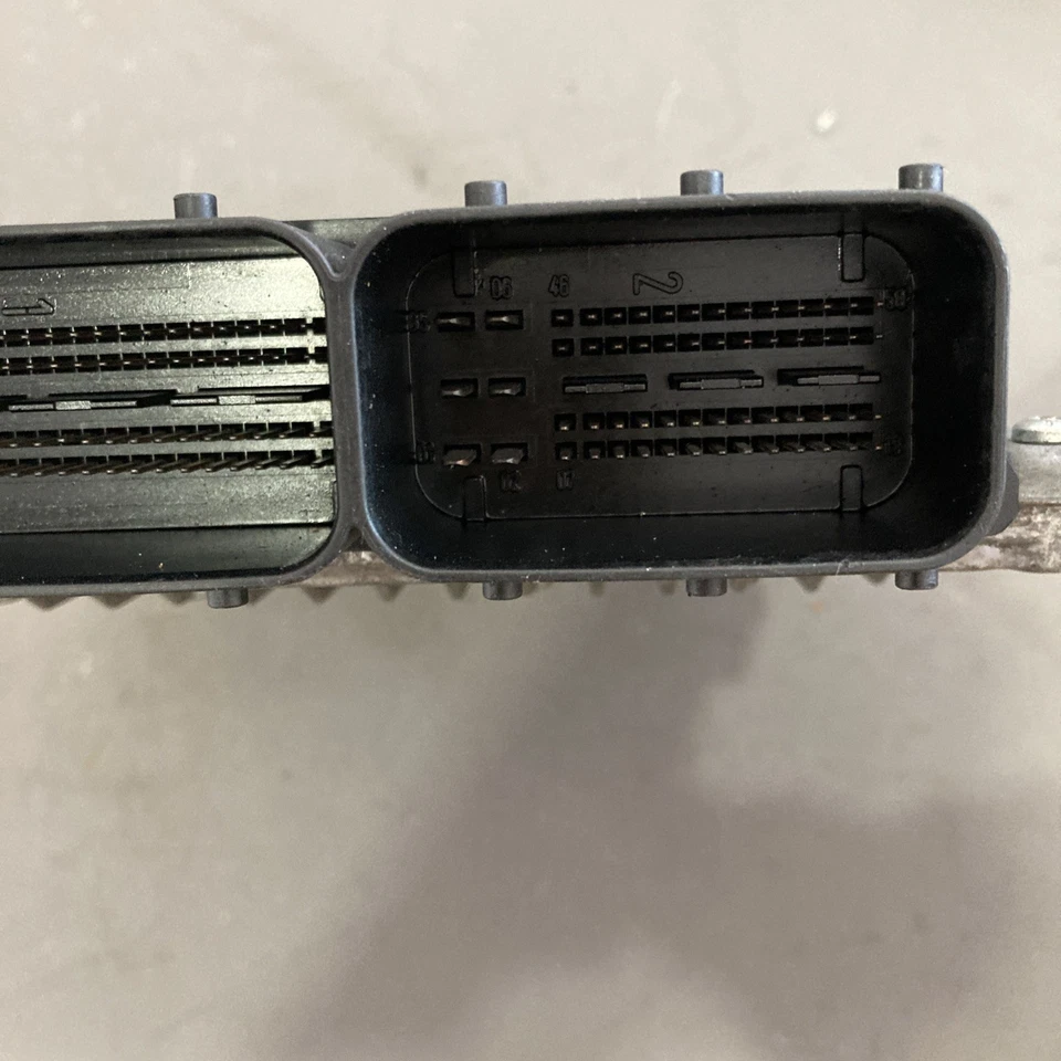 Mercedes Sprinter 2010-2012 3,0 L ECU/ECM A 642 900 71 00 Foto 4 de 4