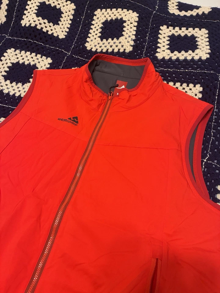 WESTCOMB RED INSULATOR VEST POLARTEC MENS XL 100% NYLON MADE IN CANADA - Image 2 of 4