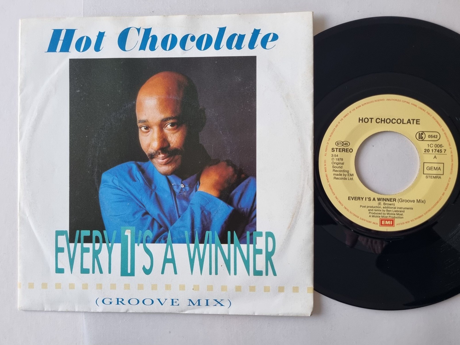 Hot Chocolate - Every 1's A Winner (Groove Mix)/ So you win again 7'' Vinyl Euro