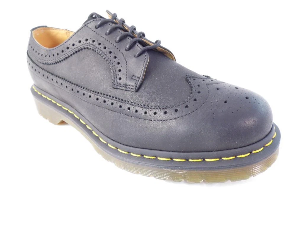 Dr martens hotsell wingtip shoes