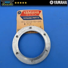NOS OEM YAMAHA XT SR DT 400 500 REAR WHEEL HUB CUSH DUST SEAL   1E6-25319-01-00