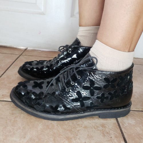 Alaia sz 38.5 patent leather velvet floral pattern Lace-up booties - Picture 6 of 11