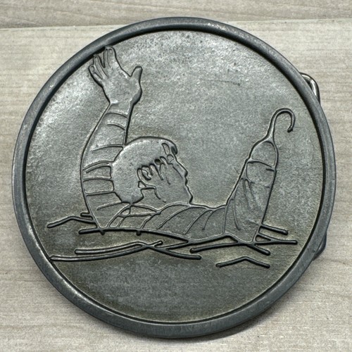 Belt Buckle Round Man Drowning Hook Hand Arm Prisoner The Fugitive? RARE UNIQUE - Picture 2 of 11