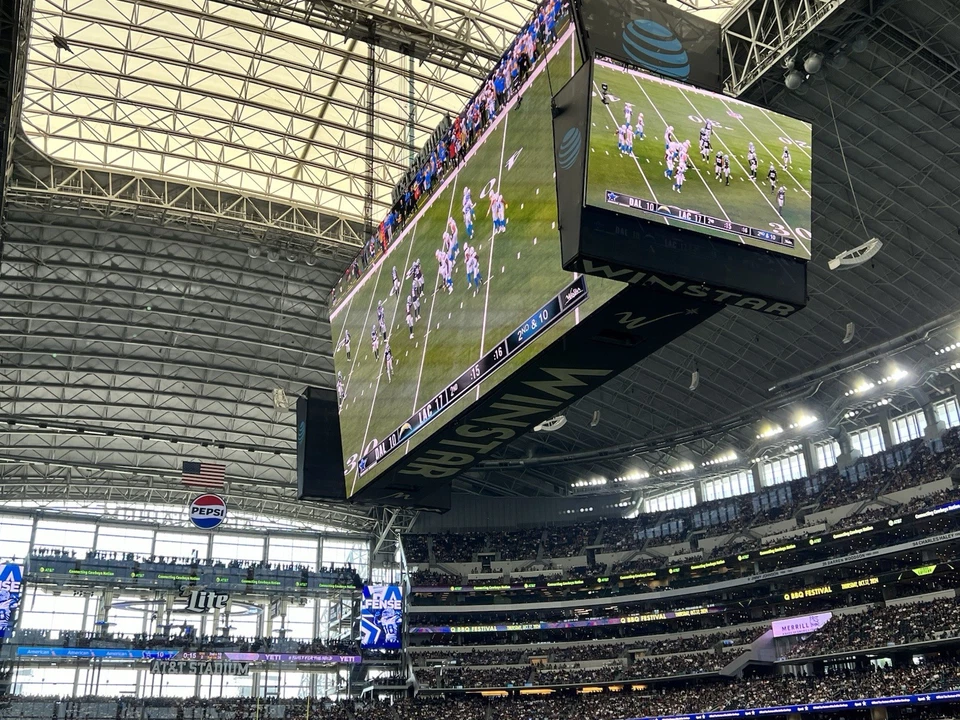 Cowboys Vs. Vikings DEC 14th - Asientos de pasillo de zona de extremo de esquina - Sec 101 Foto 4 de 4