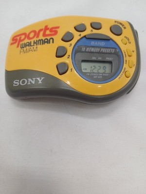 VTG 90's SONY Sports WALKMAN AM/FM Radio SRF-M78 Tested and Works READ